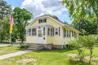 18 Hammond Rd 1