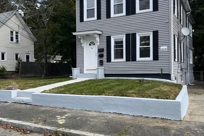 54 Kingman Ave