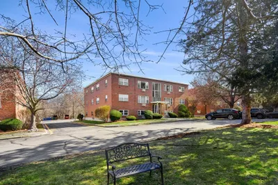 1105 Lexington Street #6-1