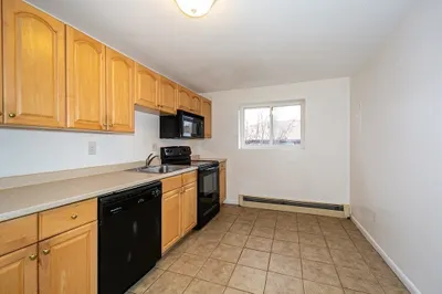 38 Bryon Rd #5