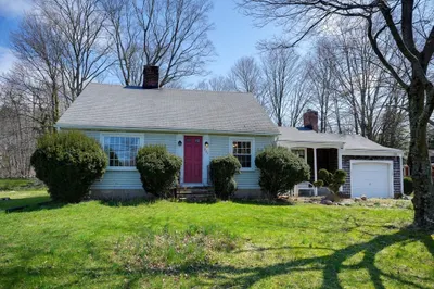 201 South St