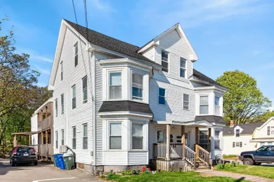 86-88 Cottage St 1