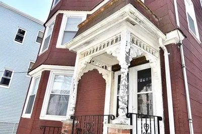 37 Crescent Ave 1