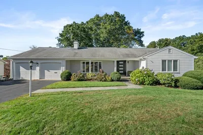 25 Crest Road 1