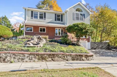 97 Oak St 1