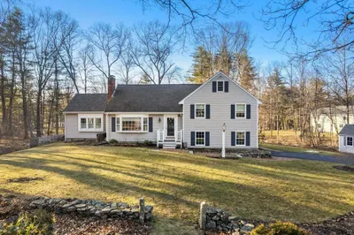 111 Willard Grant Rd 1