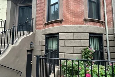 554 Massachusetts Ave #1G 1
