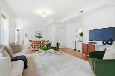 172-174 Auburn Street #3