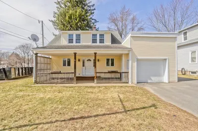 328 Newton St