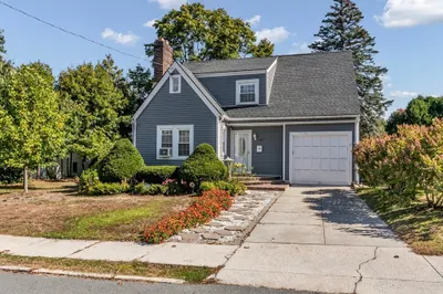 42 Durso Ave 1