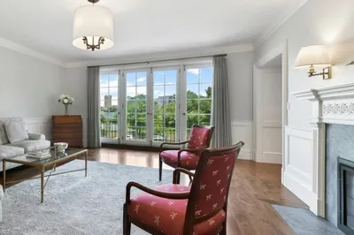 274 Beacon Street #2R 1