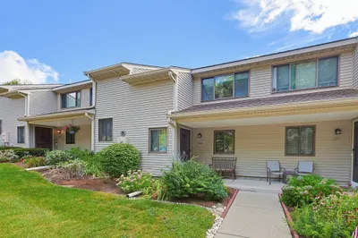 129 Highwood Drive #129 1