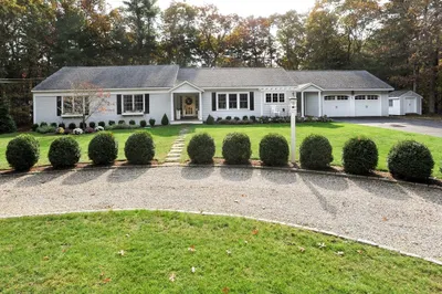 42 Flint Locke Dr 1