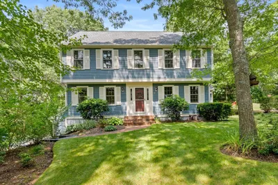 69 Kathleen Dr 1
