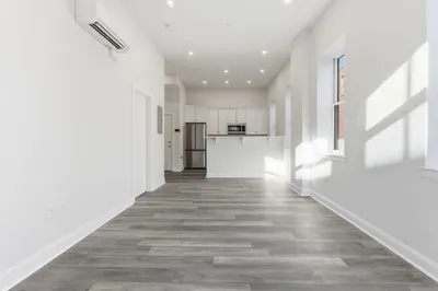19-25 Essex St #403