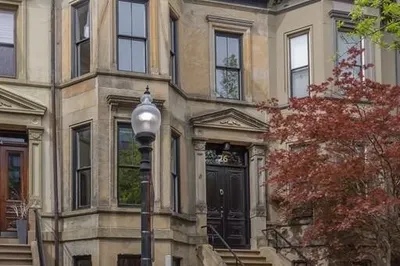 26 Holyoke St 1