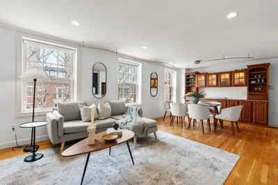 17 Bowdoin Street #4AB 1