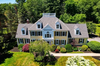 4 Macintyre Drive 1