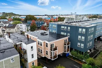 254 Spencer Avenue #5 1