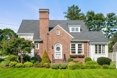 16 Corning St 1