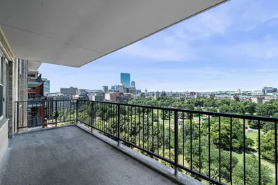 151 Tremont St #17J 1