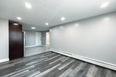 19 Grove St #16