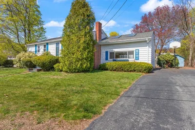 58 Woodbine Rd
