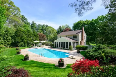 341 Lincoln St 1