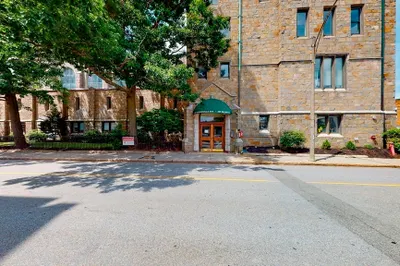 288 Walnut St #140