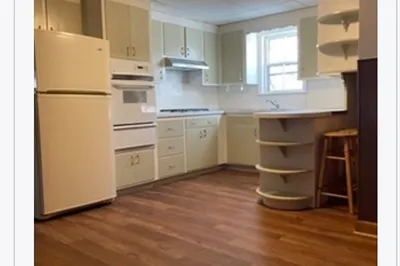 4 Butler Ave #4 1