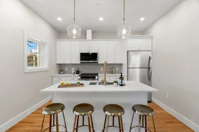 21 Ellington Street #1 1