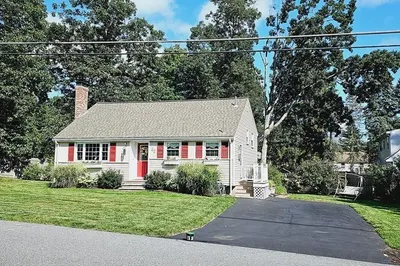 85 Edward St 1