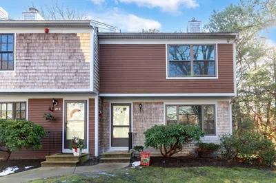 195 Falmouth Rd #19F 1