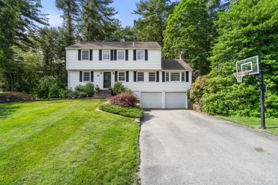 18 Hearthstone Cir 1