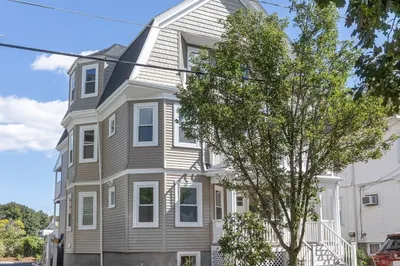 83 Kenmere Rd #2 1