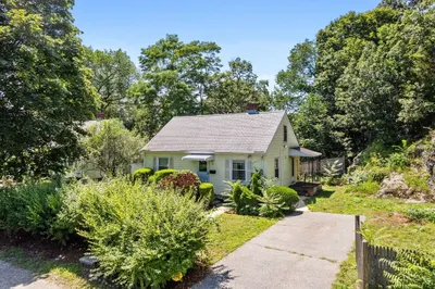 38 Cutter Hill Rd
