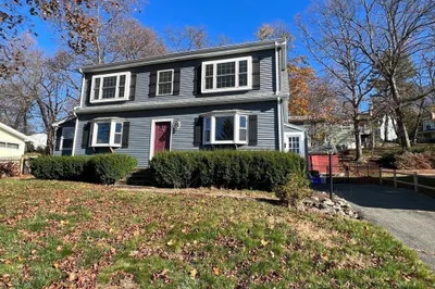 24 Ewell Ave #24