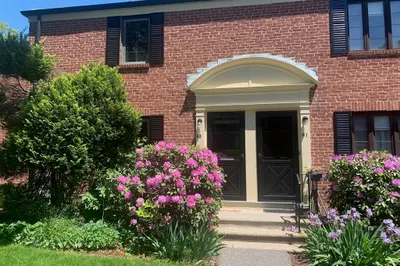 63 Grant Ave #63