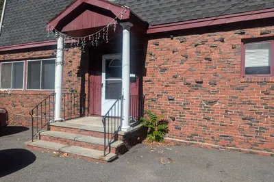 581 Proctor Ave #1