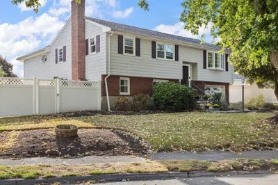 15 Exeter Drive 1