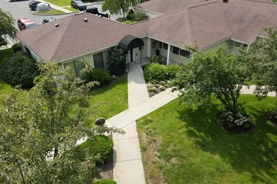 52 Village Brook Ln #19 1