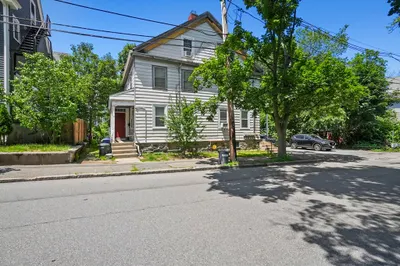 18-20 Brattle Street