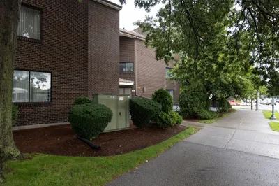 935 Washington Street #16