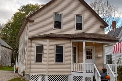 374 Front Street