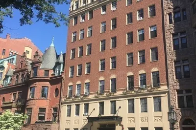 180 CommonweAlth Ave #A 1