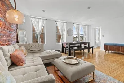 328 Commercial St #52