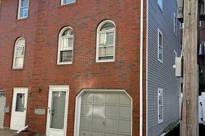 91 Bolton St