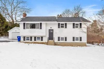 3 Fordham Dr