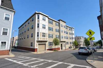 39 Dorchester St #2