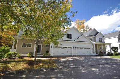 27 Stonebrook Court #27 1